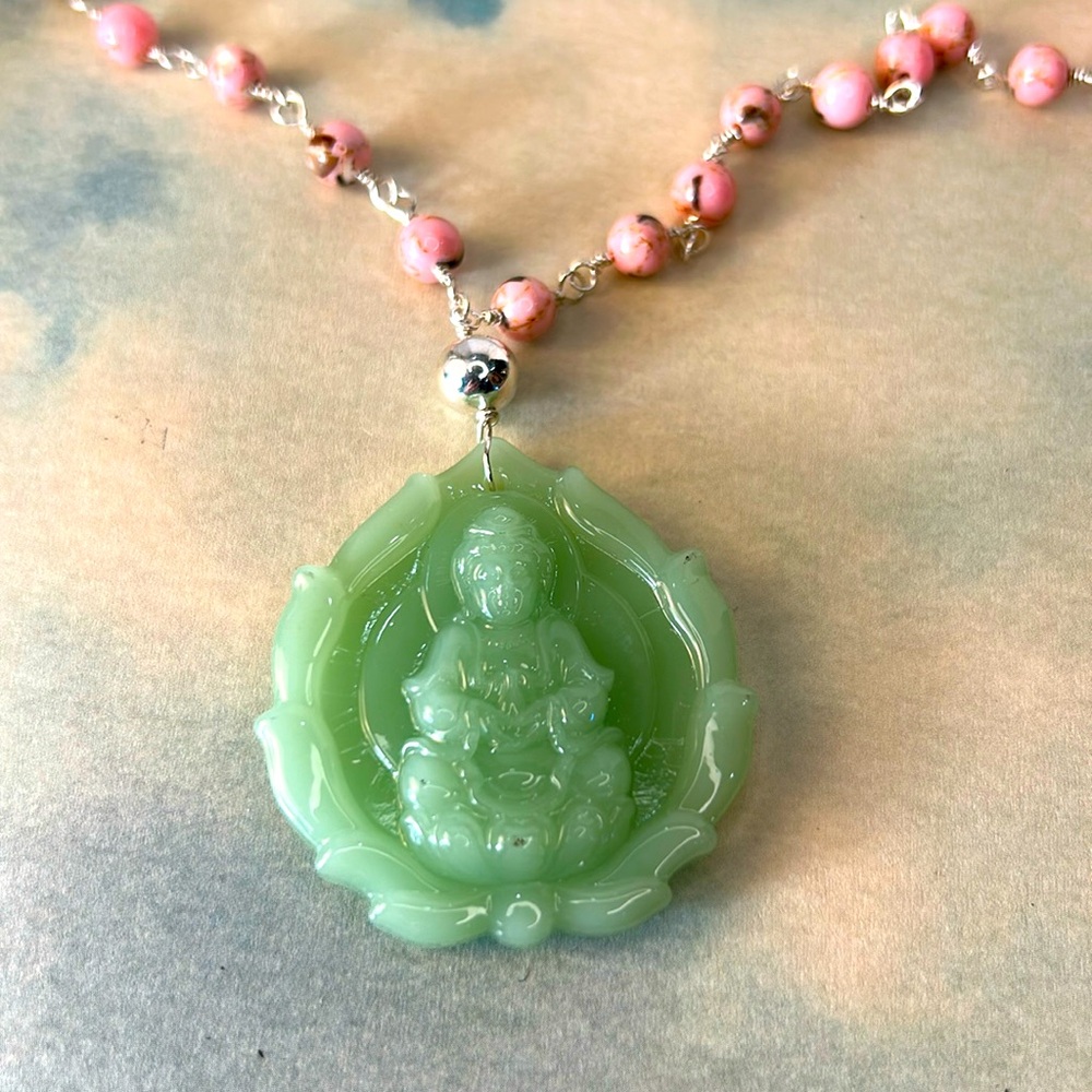 Pink Shells Necklace with Kuan Yin Guan Yin Yuan Yin Goddess Jade Pendant